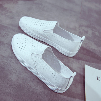 Γυναικεία αναπνεύσιμα παπούτσια σε λευκό και μαύρο χρώμα