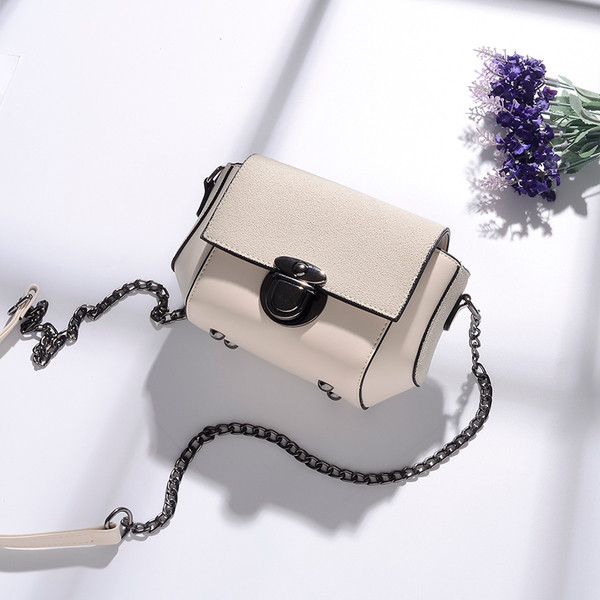 Мини сладка чанта с метална дръжка в пет цвята