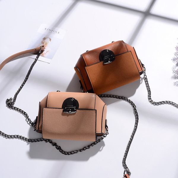 Мини сладка чанта с метална дръжка в пет цвята