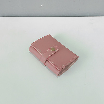 Мини дамски портфейл в семпъл модел и в пет цвята