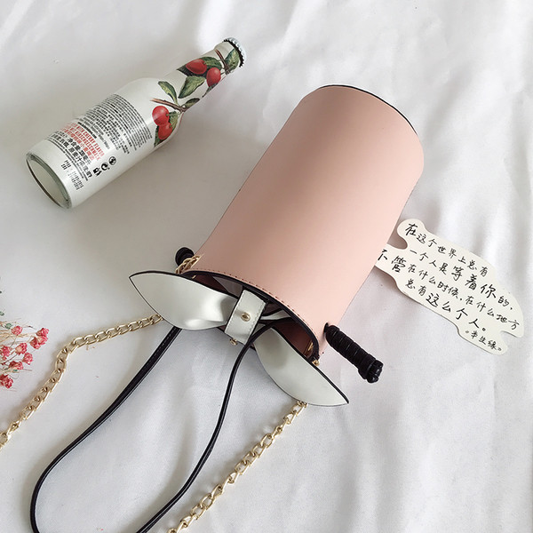 Интересна дамска чанта в четири цвята