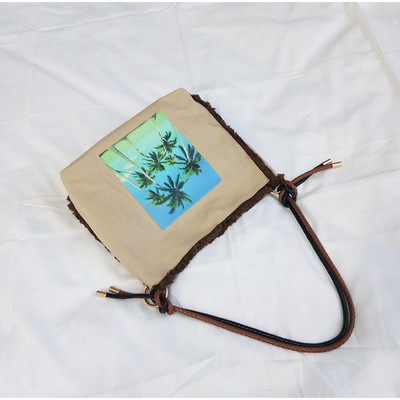 Ежедневна дамска чанта в три цвята, с апликация