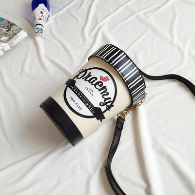 Интересна дамска чанта във формата на чаша в четири цвята