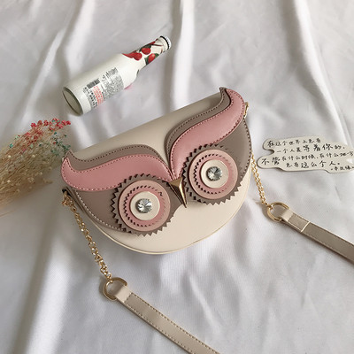 Сладка чанта за дамите с декорация бухалче