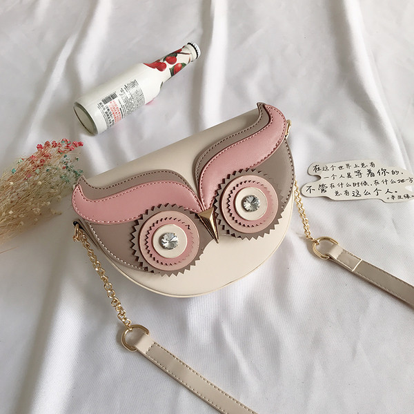 Сладка чанта за дамите с декорация бухалче