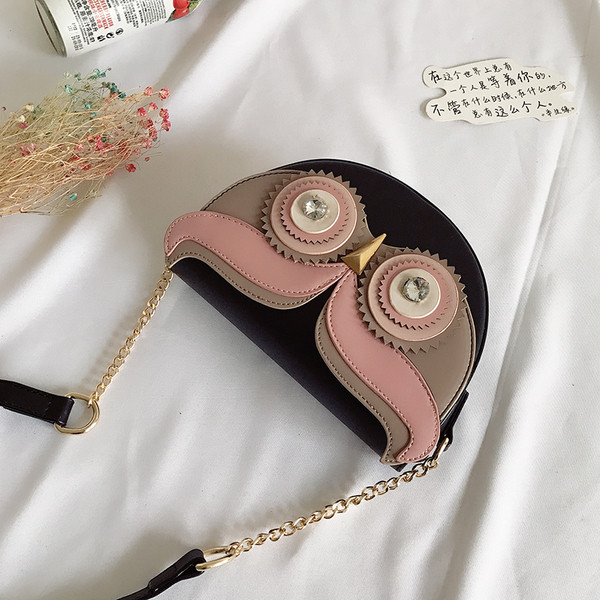 Сладка чанта за дамите с декорация бухалче