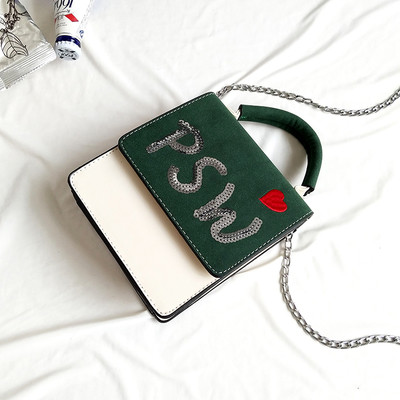 Ежедневна дамска чанта с метална дръжка и с декорация пайети