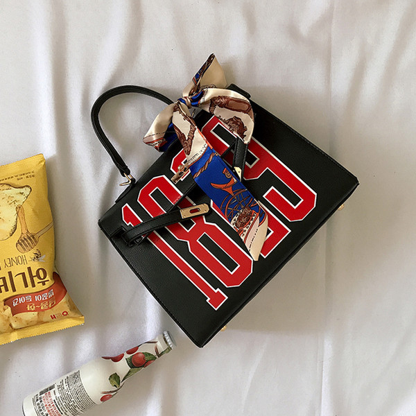 Ежедневна дамска чанта с панделка в четири цвята