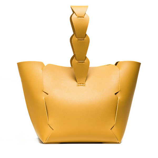 Стилна дамска чанта в интересна форма + портмоне в три цвята