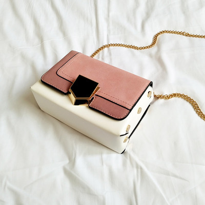 Красива дамска чанта с метална дръжка в два цвята