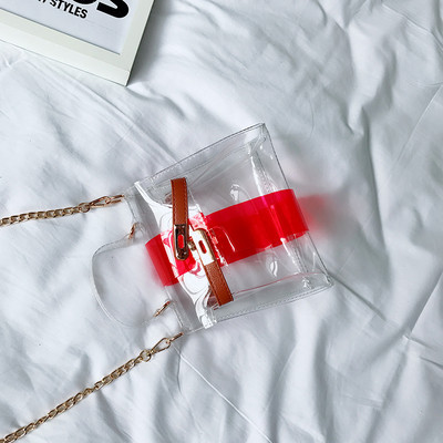 Актуална и прозрачна дамска чанта с метална дръжка