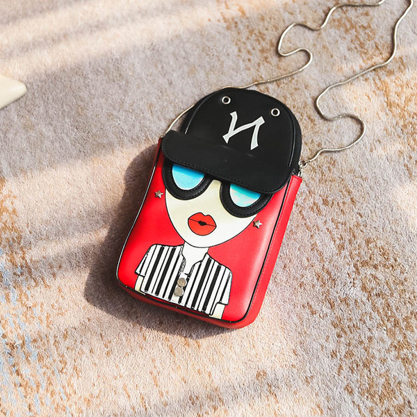 Стилна дамска чанта с апликация и с метална дръжка в три цвята