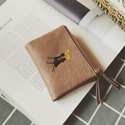 Мини дамски портфейл в пет цвята с изображение