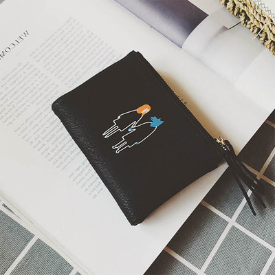 Мини дамски портфейл в пет цвята с изображение