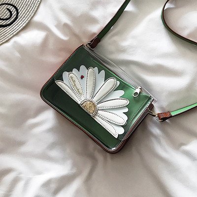 Мини дамска чанта в четири цвята, подходяща за ежедневие