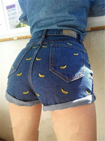 Γυναικεία τζιν  σε δύο διαφορετικά χρώματα 