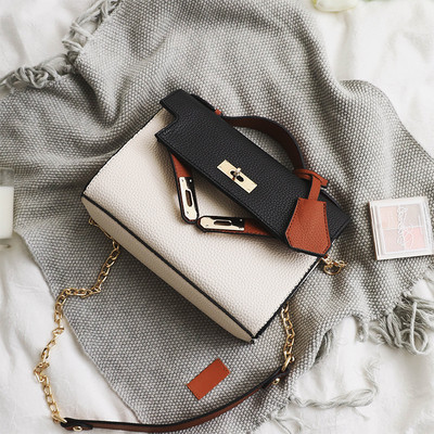 Сладка малка чанта в три модела с два вида дръжки 