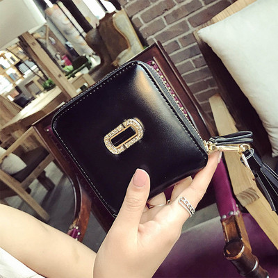 Стилен мини дамски портфейл с пискюл в три цвята