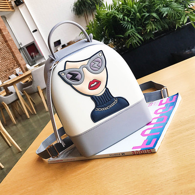 Модерна дамска раница с изображение в различни цветове