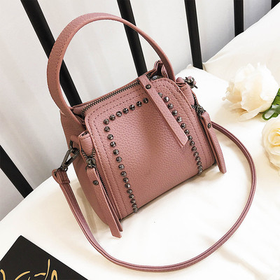 Стилна дамска чанта, подходяща за ежедневие в четири цвята