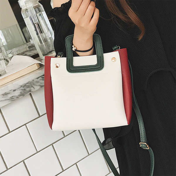 Стилна дамска чанта с квадратна дръжка в пет разцветки