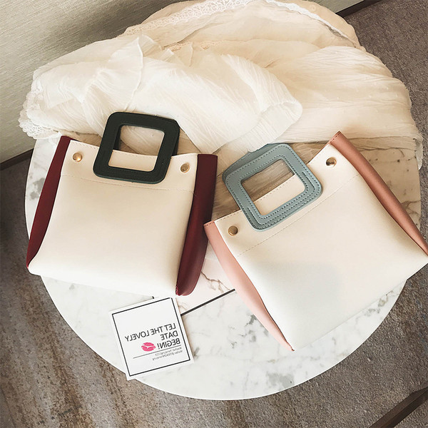 Стилна дамска чанта с квадратна дръжка в пет разцветки