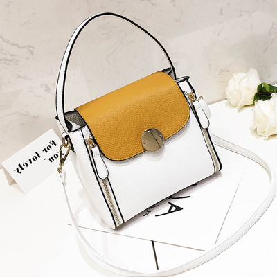 Красива дамска чанта с два вида дръжки в четири цвята