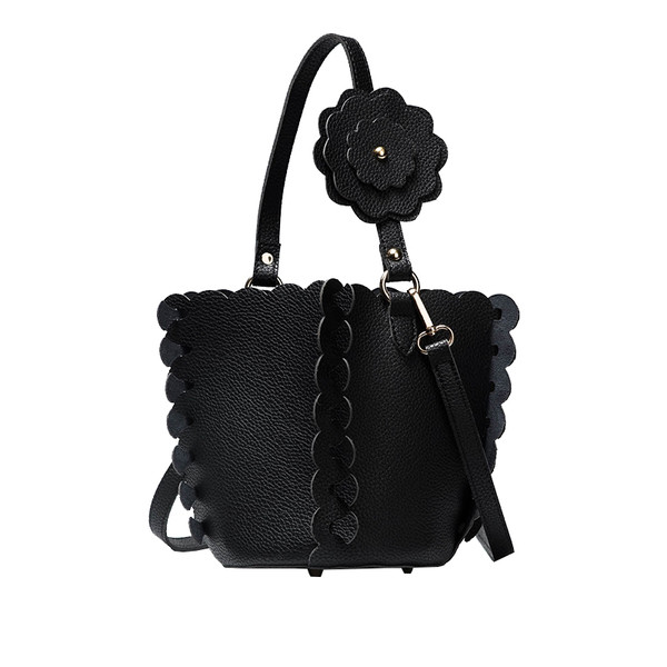 Сладка дамска чанта с декорация цветя в три цвята