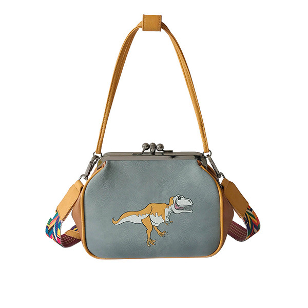 Сладка дамска чанта с изображение и широка цветна дръжка