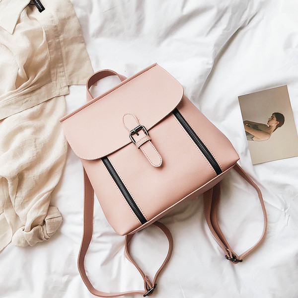 Καθημερινό γυναικείο σακίδιο σε τέσσερα χρώματα με πόρπη