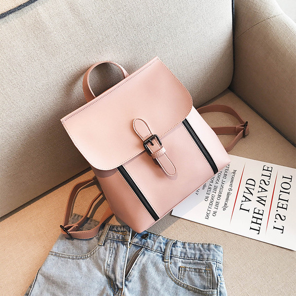 Καθημερινό γυναικείο σακίδιο σε τέσσερα χρώματα με πόρπη