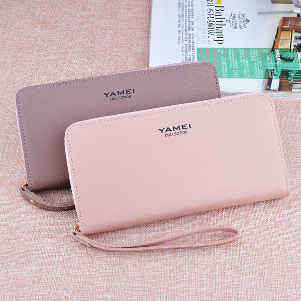 Красив дамски портфейл в няколко цвята с дръжа