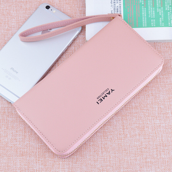 Красив дамски портфейл в няколко цвята с дръжа