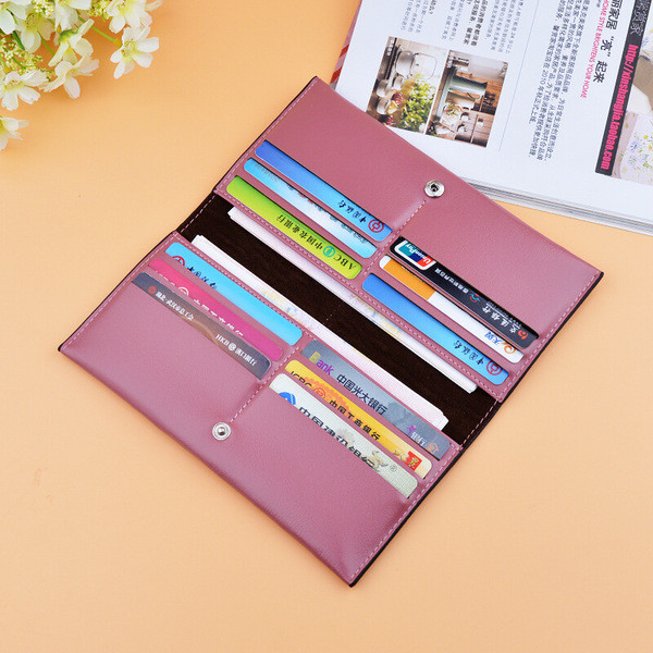 Лъскав дамски портфейл със семпла метална декорация в няколко цвята