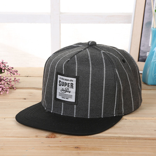 Бейзболна мъжка шапка с надпис 