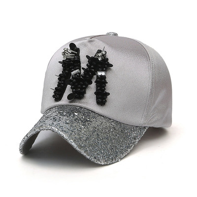 Лъскава бейзболна дамска шапка и с пайети в няколко цвята