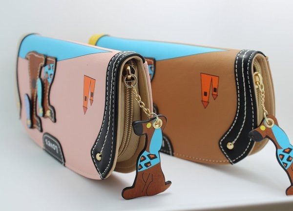 Сладък дамски портфейл с декорация и с дръжка в много цветове