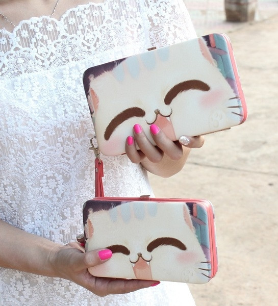 Сладък дамски портфейл в много цветове с изображения