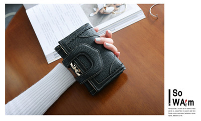 Мини дамски портфейл в пет цвята в изчистен модел