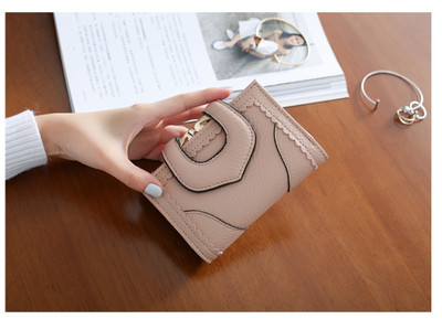 Мини дамски портфейл в пет цвята в изчистен модел