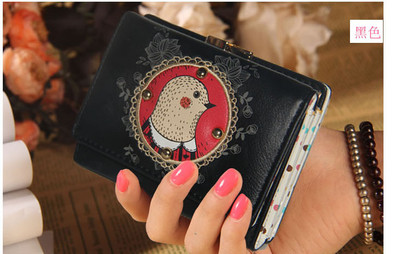 Красив дамски мини портфейл с изображение в четири цвята