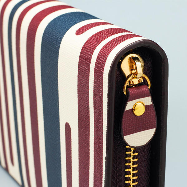 Цветен и стилен дамски портфейл 