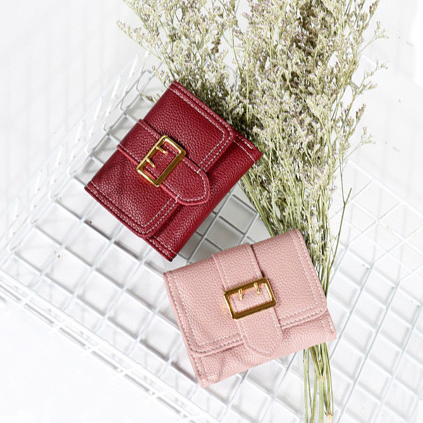 Мини дамски портфейл в много цветове с голяма катарама