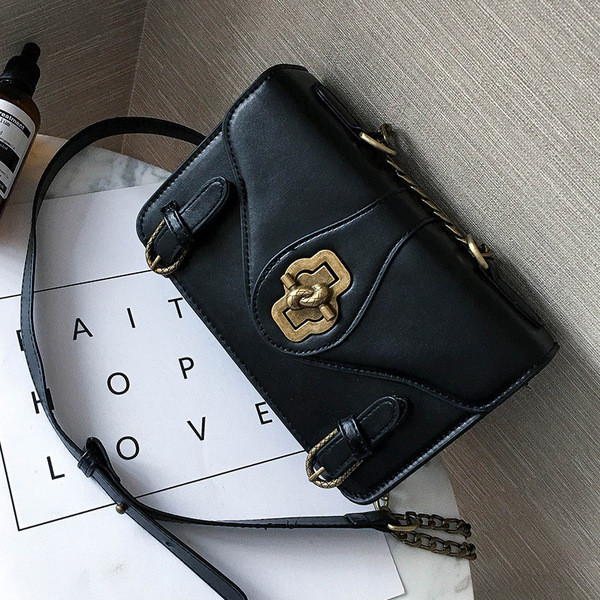 Красива дамска чанта в ретро стил в три цвята