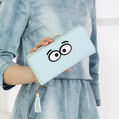 Сладък дамски портфейл с пискюл и очички