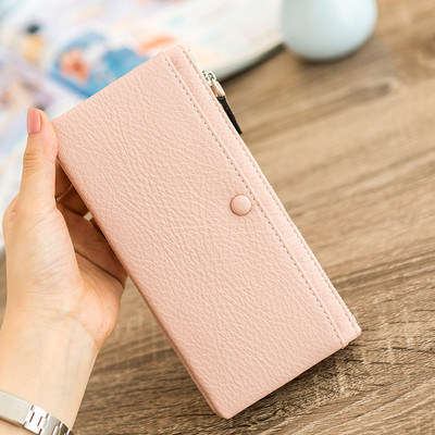 Нежен дамски портфейл в семпъл модел в пет цвята