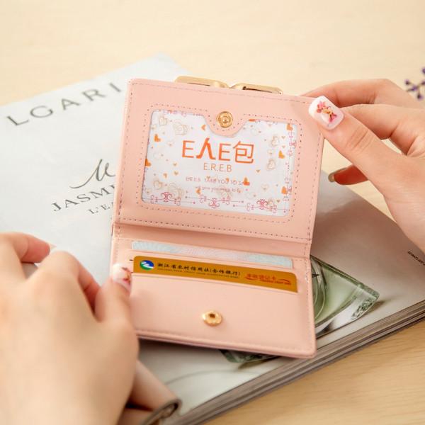 Красив дамски мини портфейл с лъскави декорация в няколко цвята