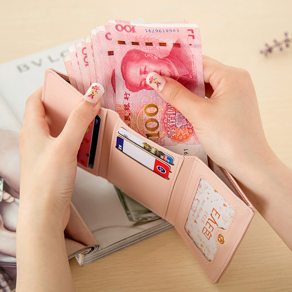 Красив дамски мини портфейл с лъскави декорация в няколко цвята