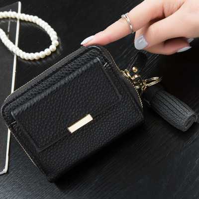 Красив мини дамски портфейл с пискюл в свежи цветове