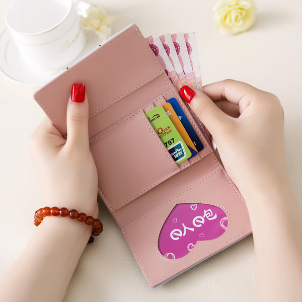 Мини дамски портфейл с две копчета в шест цвята